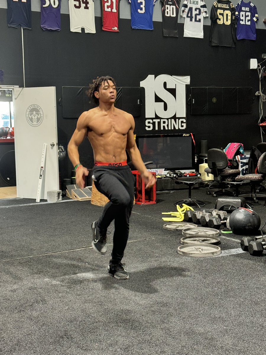 MarkusMcCoy26's tweet image. Im coming💯get 1% better ✅

#process 
@BE1STRING