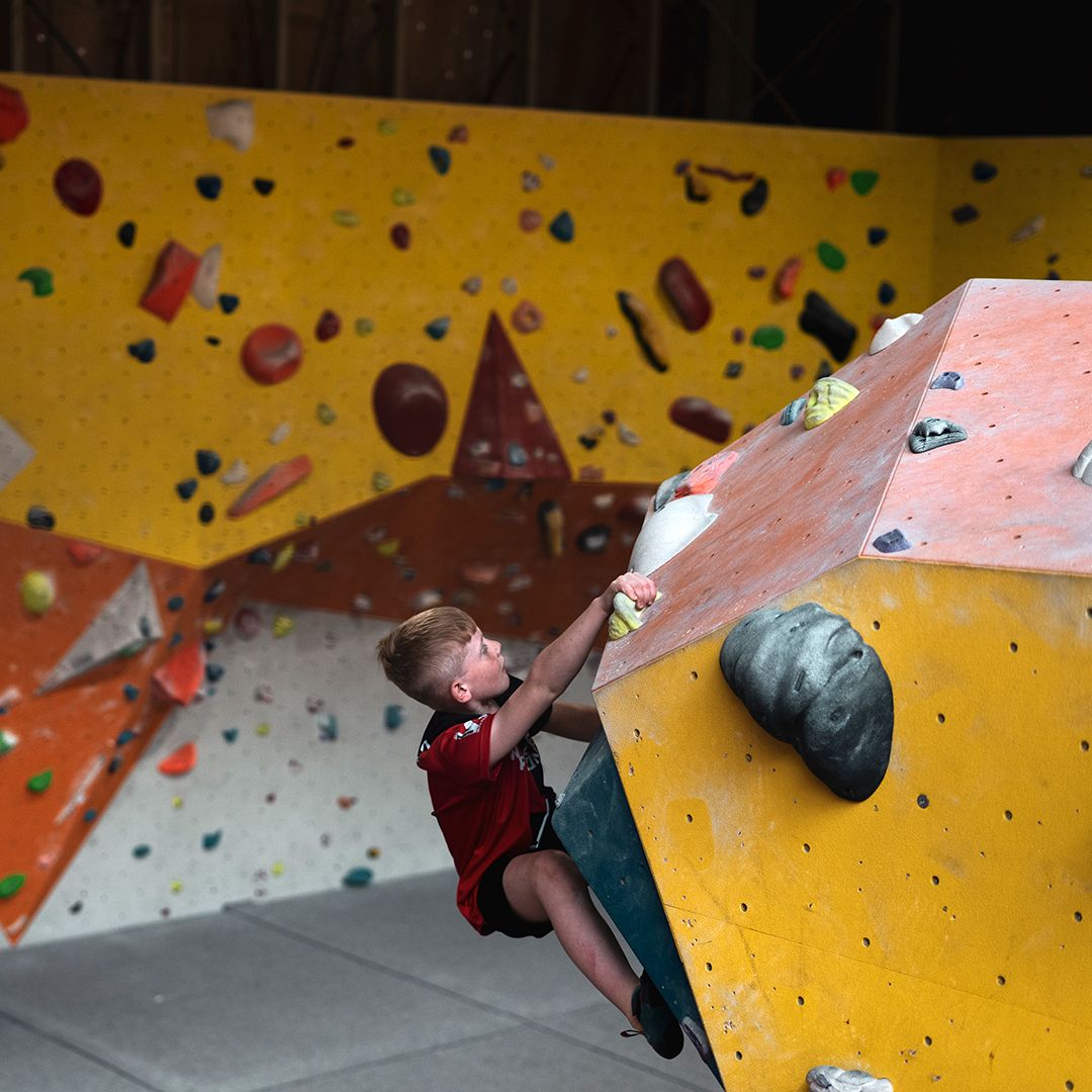 🎉 Exciting news! Our Holiday Clubs are now LIVE on our website! Don't miss out on an incredible Half Term filled with 💪 active fun! Secure your spots ASAP before they vanish like 🌪️! Book online here 👉 bit.ly/3um7xRZ