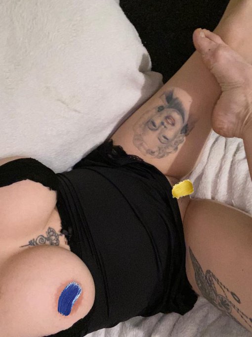 Can you help me stretch out? 🥰😋 https://t.co/cPuvKA2Kko<a href="/tag/newyear2024"class="tags"><span>#newyear2024</span></a><a href="/tag/welcome2024"class="tags"><span>#welcome2024</span></a>