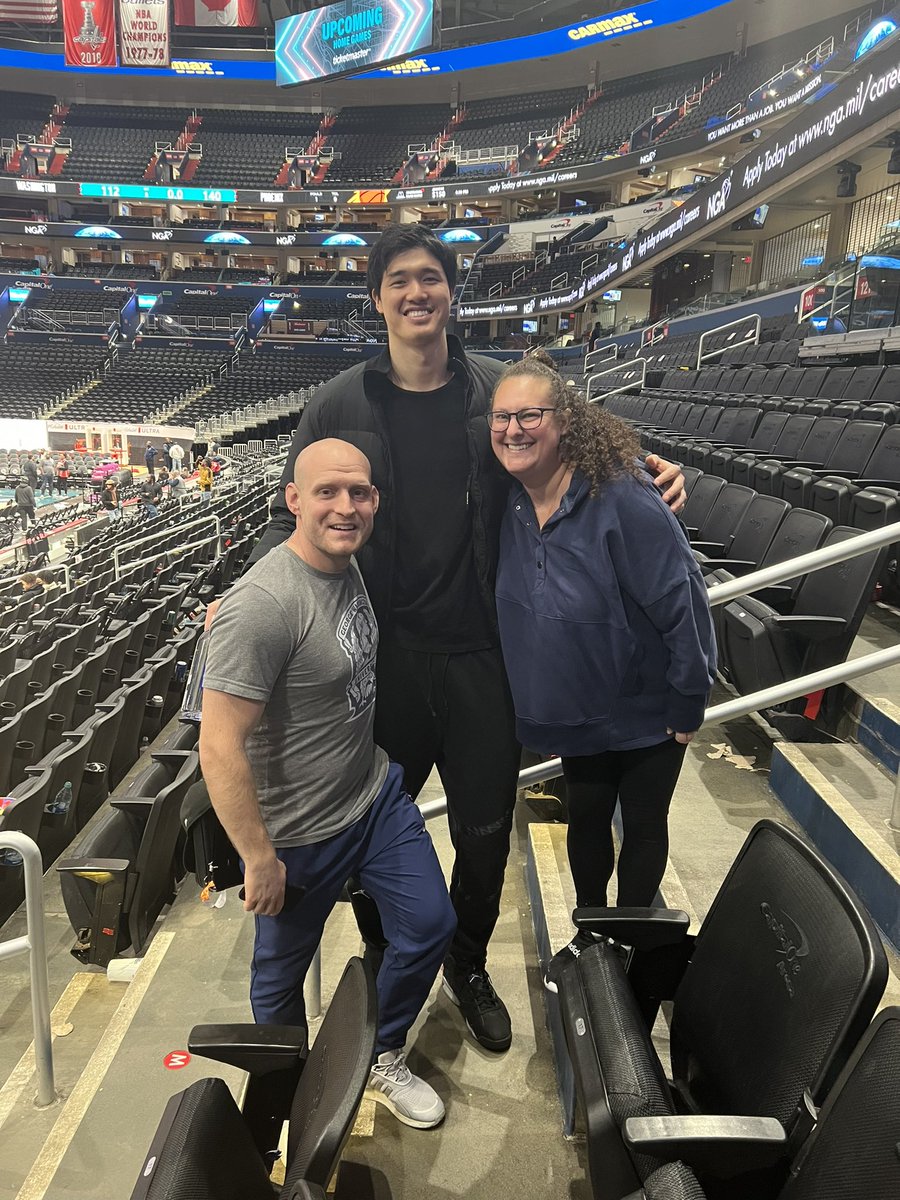 Great to have <a href="/wacchi1013/">Yuta Watanabe (マネージャー管理)</a> back in town! #RaiseHigh