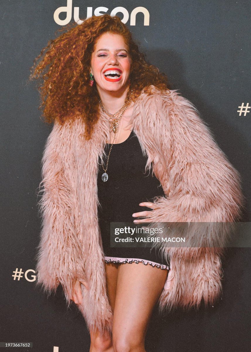 MahoganyLOX tweet picture