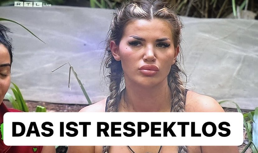 trashtvqueen's tweet photo. WAS ???? WAS??? LEYLA IST IMMER NOCH NICHT RAUS ????? #ibes https://t.co/MWUyDU4mSO