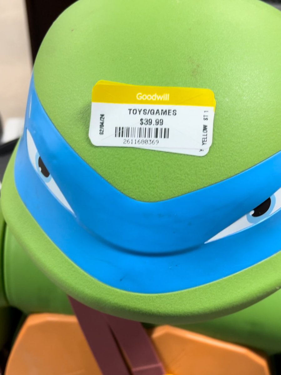 My LARGEST <a href="/GoodwillIntl/">Goodwill Industries International</a> find to date!  A TMNT Leo that is over 4’ tall!  Couldn’t pass him up for the price &amp; I now have a sentry to stand guard over my collection! 😂