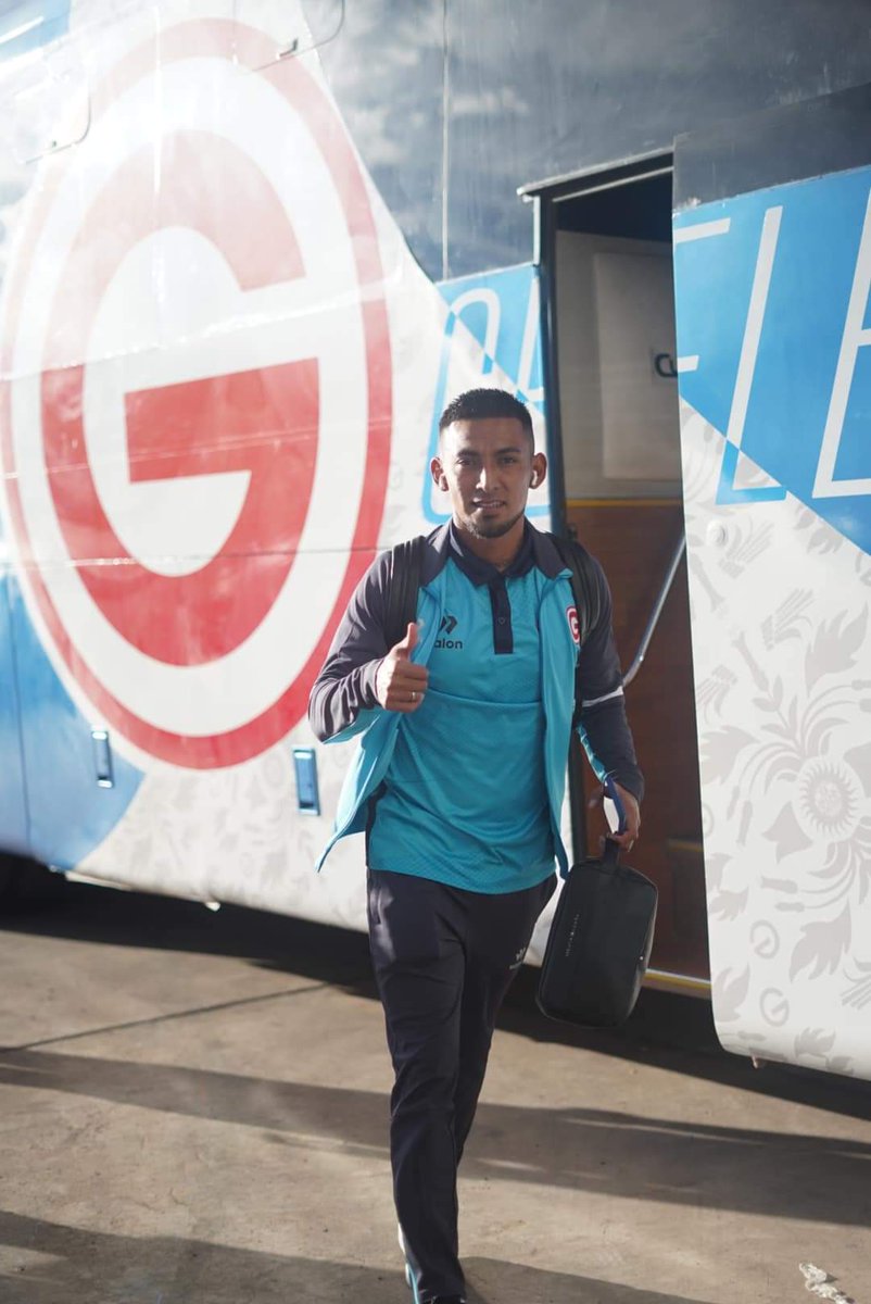 Dep_Garcilaso's tweet photo. ¡𝗟𝗟𝗘𝗚𝗔𝗠𝗢𝗦 𝗔 𝗡𝗨𝗘𝗦𝗧𝗥𝗔 𝗖𝗔𝗦𝗔! 💙

#DeportivoGarcilaso 💙🌪️
#LaPasiónDelPueblo 🔥
#ElClubDelPueblo 🐱
#OrgullodeCusco 🥰 https://t.co/HM1NnpnaRW