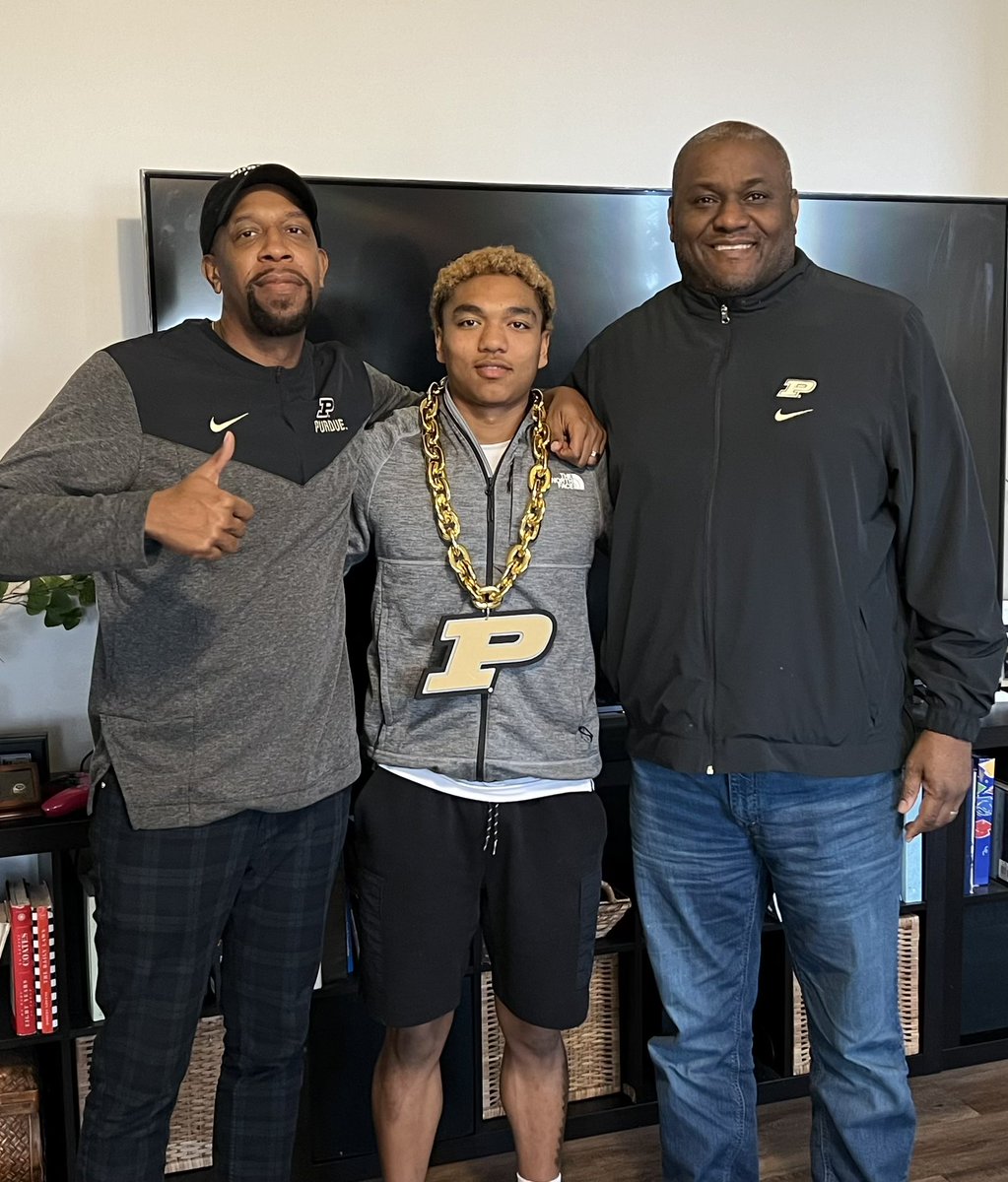 Go Boilermakers! Thank You Coach Miles Smith and Coach Tony Miller for the home visit and giving me this opportunity to be apart of the @PurdueTrackXC family! #BoilerUp🚂@BHSNTrackXC