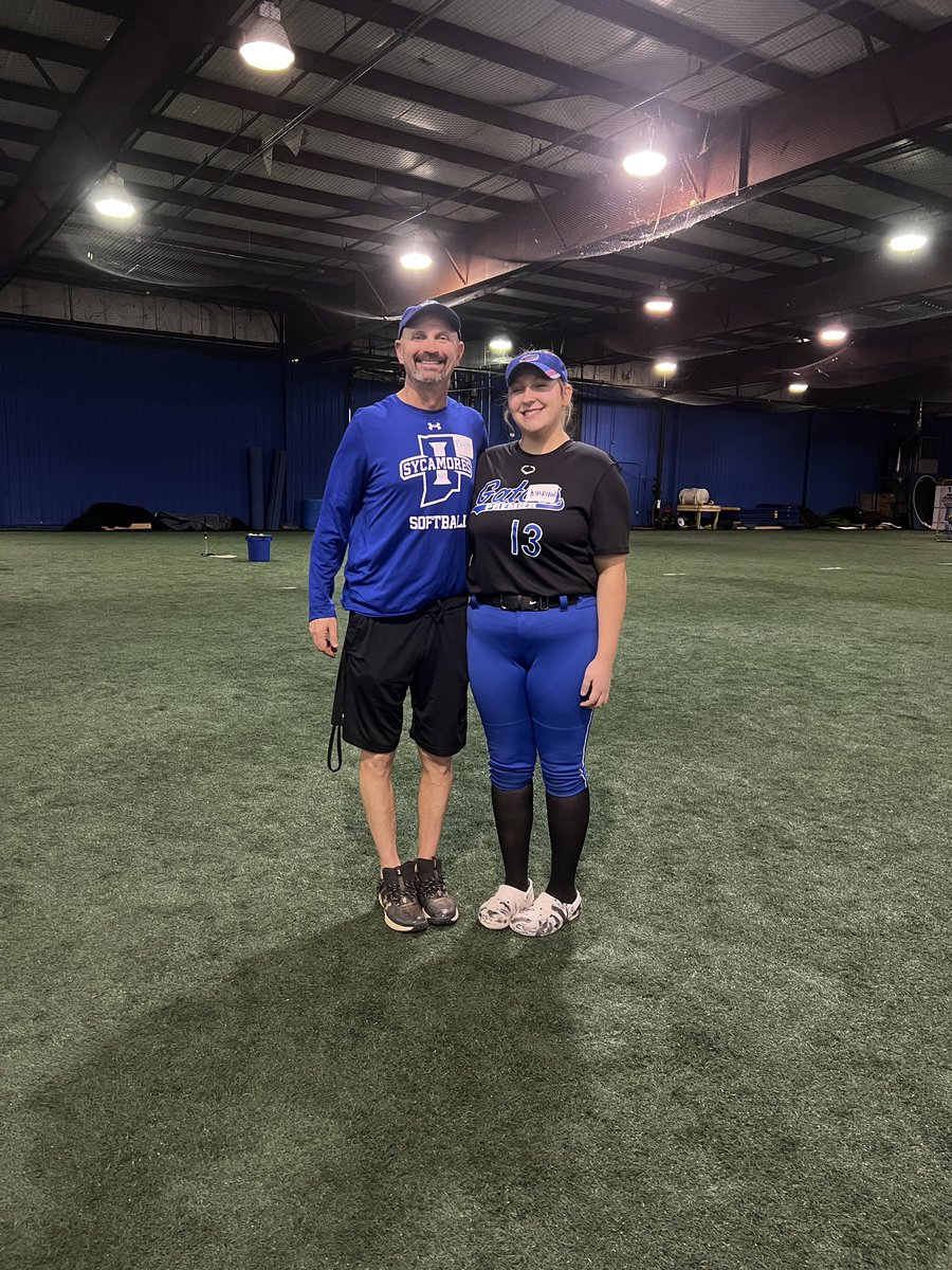 MariahR2007's tweet photo. So grateful to have the opportunity to go pitch at @IndStSoftball . I had an amazing time with the outstanding coaching staff and players! I learned a lot from today! @Coach_pooch https://t.co/v0W8xT0hT9