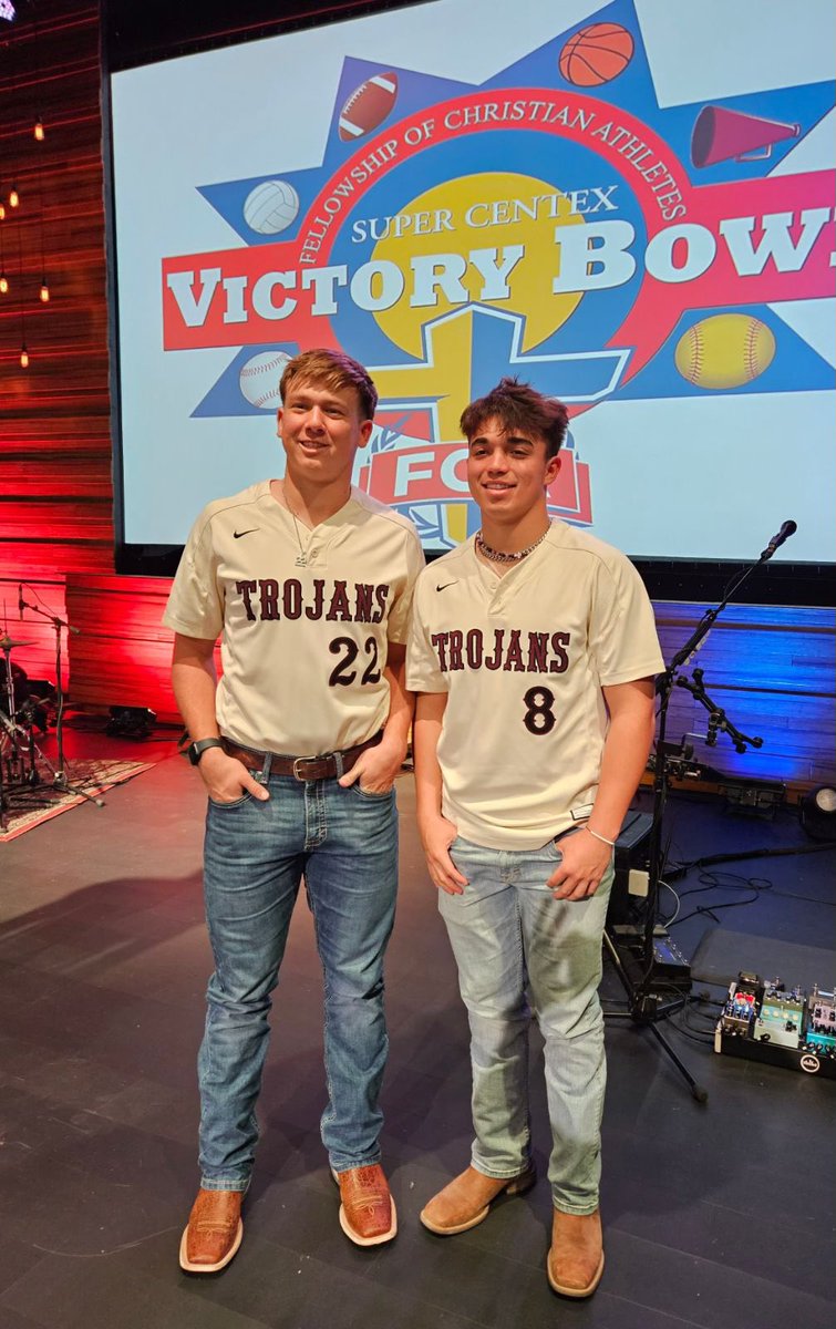 Congratulations again to @Cfricke01 and @Kadyn_Martinez. Representing Trojan Baseball well at the FCA Banquet. 
#TrojanBaseball