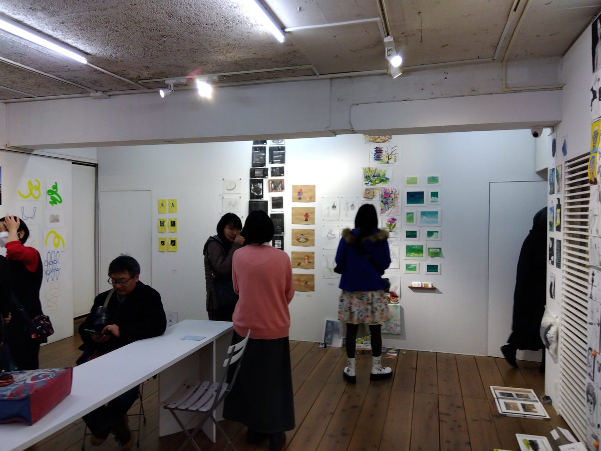 XinArata's tweet photo. Gallery　kingyoさんでの1000枚のドローイング展vol8昨日終了しました。

今年もよろしくお願いしますm(_ _)m https://t.co/fT4XELjPAO