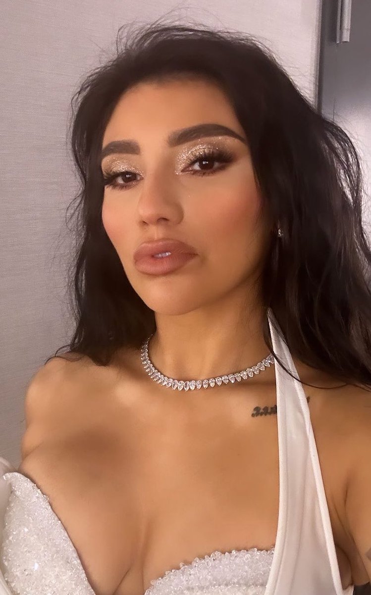 MOTHER!!!😭🤍😍|| <a href="/kirstin/">kirstin™</a>