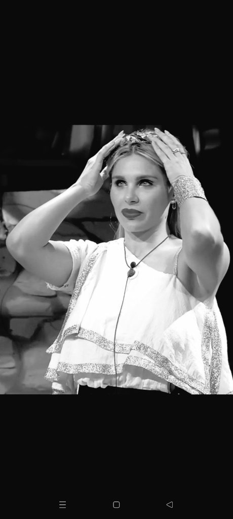 Chanelista4ever's tweet photo. Si queda en DUELO a quién EXPULSARÍAS? #GHDUODBT4 #GHDUO4F #GHDUO5F

🔄 EXPULSAR IVANA
❤️ EXPULSAR MAYKA https://t.co/1cj23ls6KA