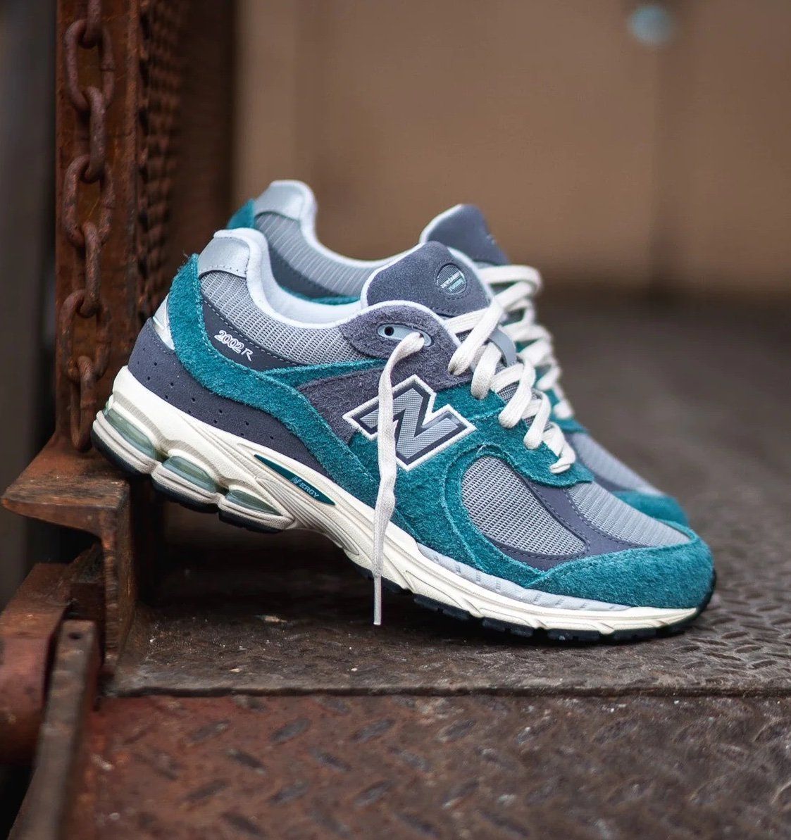 New Balance 2002R "New Spruce" 

bit.ly/491pdBl