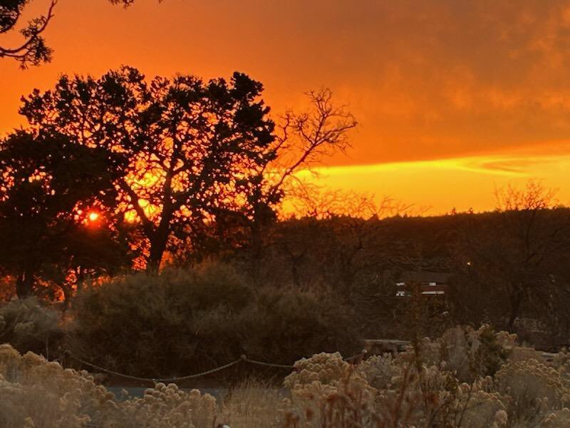 #SundaySunsets 1st 2024 sunsets - Jan 1st at Grand Canyon @sl2016_sl @FitLifeTravel @leisurelambie @LiveaMemory @_sundaysunsets_