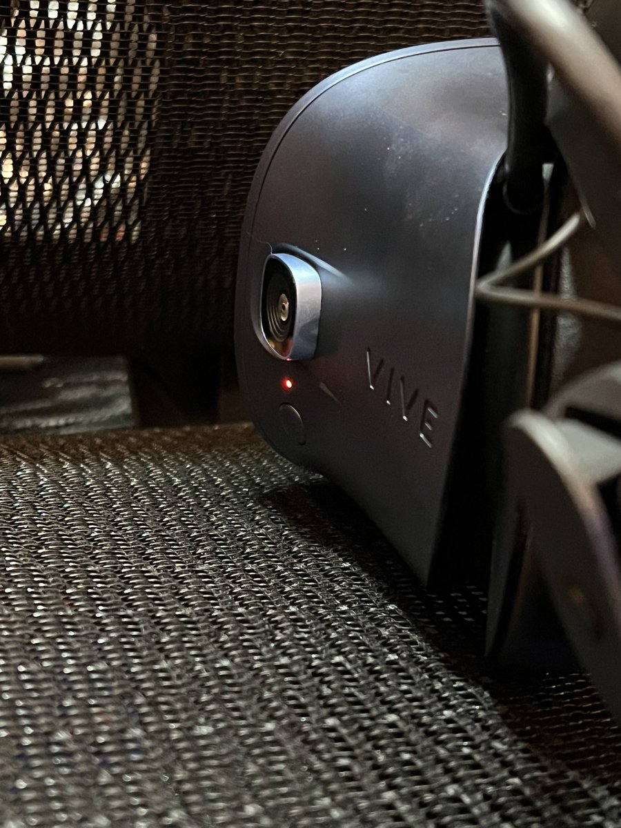 RodgerDodger54's tweet photo. We lost a real one today boys. After 4+ years, over 2300 hours the cosmos gave her last bow yesterday. Thank you for introducing me to vr, it wasn’t a perfect headset, but I’m glad it was the cosmos. 
#vivecosmos https://t.co/wu0xaGrWy6