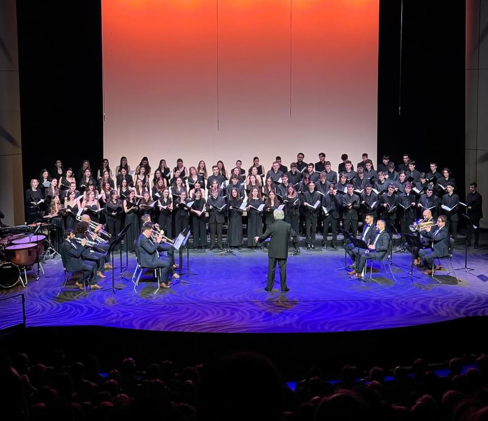 corjoveaunio's tweet photo. 🎉💖 I no us oblideu, demà repetim aquest concert al Palau de la Música Catalana.

@IRLlull @somgranollers @TAGranollers @cultura_cat @GRN_cultura @Corjove @CoblaMarinada @institutteatre @infovalles_votv @el9nou_vor @RadioGranollers https://t.co/7lbrJijnpx