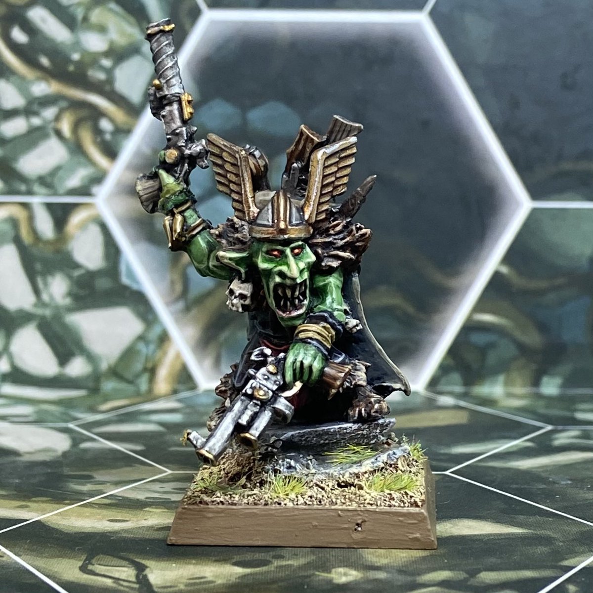 nick_bayton's tweet photo. As I make my way through my huge goblin horde, repairing and rebasing ready for #WarhammerTheOldWorld, I came to this cheeky young chappy, who has clearly “acquired” some Dwarfen gear… 

Posting this one for @MrLlamatastic. Consider this a direct challenge! #WarhammerCommunity https://t.co/5lhhIpAuWq