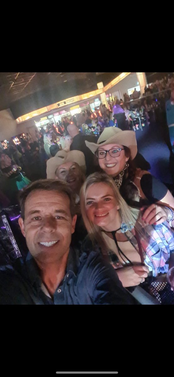 IamTheKay's tweet photo. Amazing weekend @BigWeekenders in Minehead with the girls. And this time got a selfie with the brilliant @patsharp  😍 #weloveyoupatsharp https://t.co/kUJ5l4DQCF