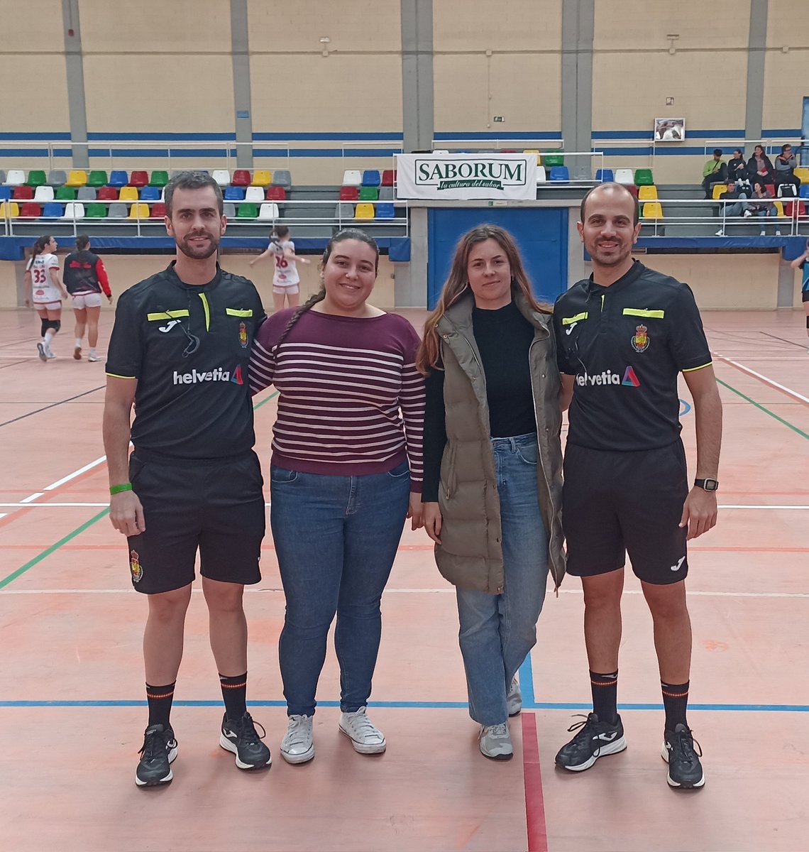 Cerramos el fin de semana después de dirigir diferentes encuentros en Mislata y Almería. Jornada marcada por el día mundial contra el cáncer.
#sigamosDisfrutando #Handball #referee #diaMundialContraElCancer