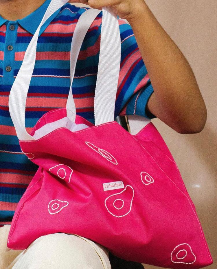 MagazineHni's tweet photo. CHHATLANI DROPS S3 COLLECTION.

The third installment of Chhatlani has officially dropped today with a fresh take on its accessories.
With 50% discount for the first week of the drop.

#HNIFashion #HNIMagazine https://t.co/WD5kpVNtqK