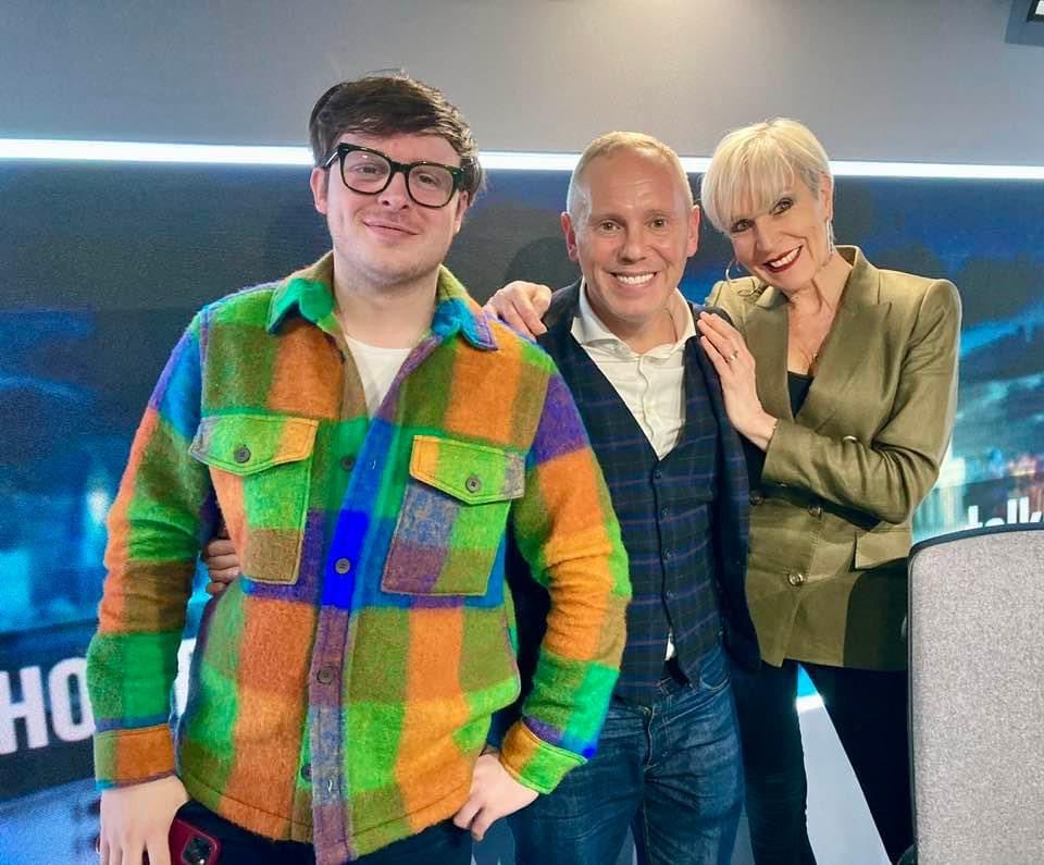 DawnNeesom's tweet photo. How the bloody hell is this 2 years ago today already ⁦@RobbieRinder⁩ ⁦@benjaminbutter⁩? 😳#team #love #timeflying https://t.co/npN3I6ImNn