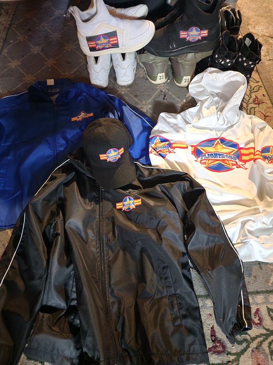 UrielAsDoelow's tweet photo. WORKING ON MY SELF CLOTHING DESIGNING SILK PRESS MACHINE BUSINESS SKILLS......FLIGHTZ STYLEST DESIGNER........ALL COLORS WILL BE AVAILABLE NEXT WEEK #FLIGHTZ Business,entertainment,education,religion,politics TAKEOVER - URIEL https://t.co/FXlbf3bOIE