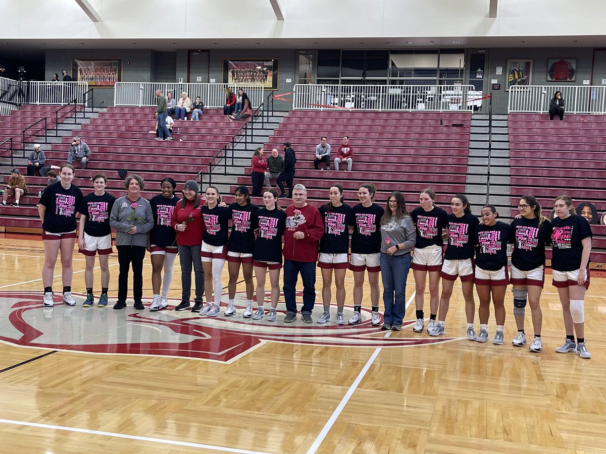 rhit_wbball's tweet image. Saturday was a great day!  Thank you to all who were able to make it as we celebrated our seniors and raised awareness for cancer research!  #morepicstocome