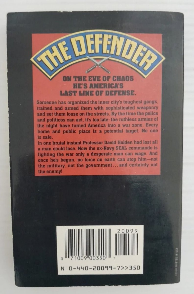 Anyone read this series before? Got it on my watch list on Ebay just wondering if it's worth getting or not. It looks like pulpy fun. 
#BookTwitter #vintagepaperbacks