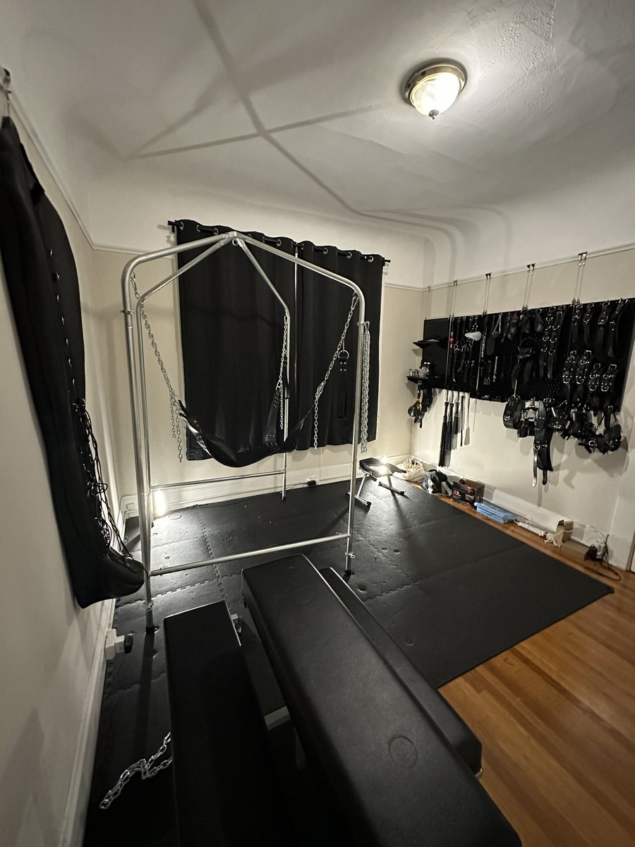 rubberomega's tweet photo. Slowly building our playroom in SF :) https://t.co/0lMIPE6lNH