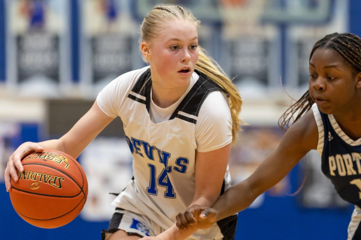 Senior night
<a href="/Natalieb_14/">Natalie</a> 💙🎓🏀✨