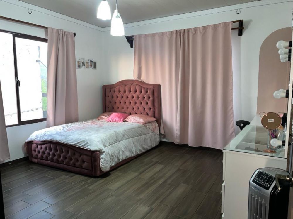 BusquemosCasa's tweet photo. Casa en venta
    País: Costa Rica
    Precio: $417,153
    Información de contacto aquí:
    https://t.co/ECWCCHuOib
    #costarica #casas #ventas #callelachumeca #loshiguerones #alajuela #cantónalajuela #alajuela #costarica #propiedades #bienesraices #busquemoscasa https://t.co/WAybBBsz7K