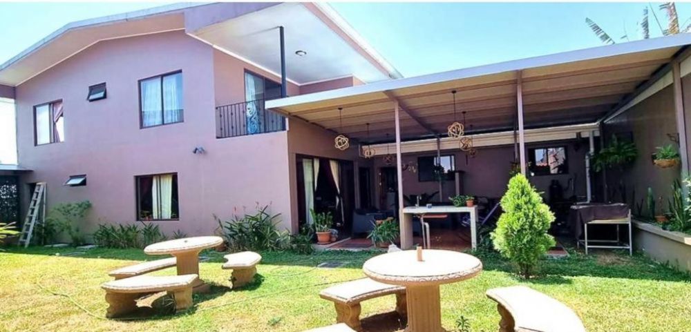BusquemosCasa's tweet photo. Casa en venta
    País: Costa Rica
    Precio: $417,153
    Información de contacto aquí:
    https://t.co/ECWCCHuOib
    #costarica #casas #ventas #callelachumeca #loshiguerones #alajuela #cantónalajuela #alajuela #costarica #propiedades #bienesraices #busquemoscasa https://t.co/WAybBBsz7K
