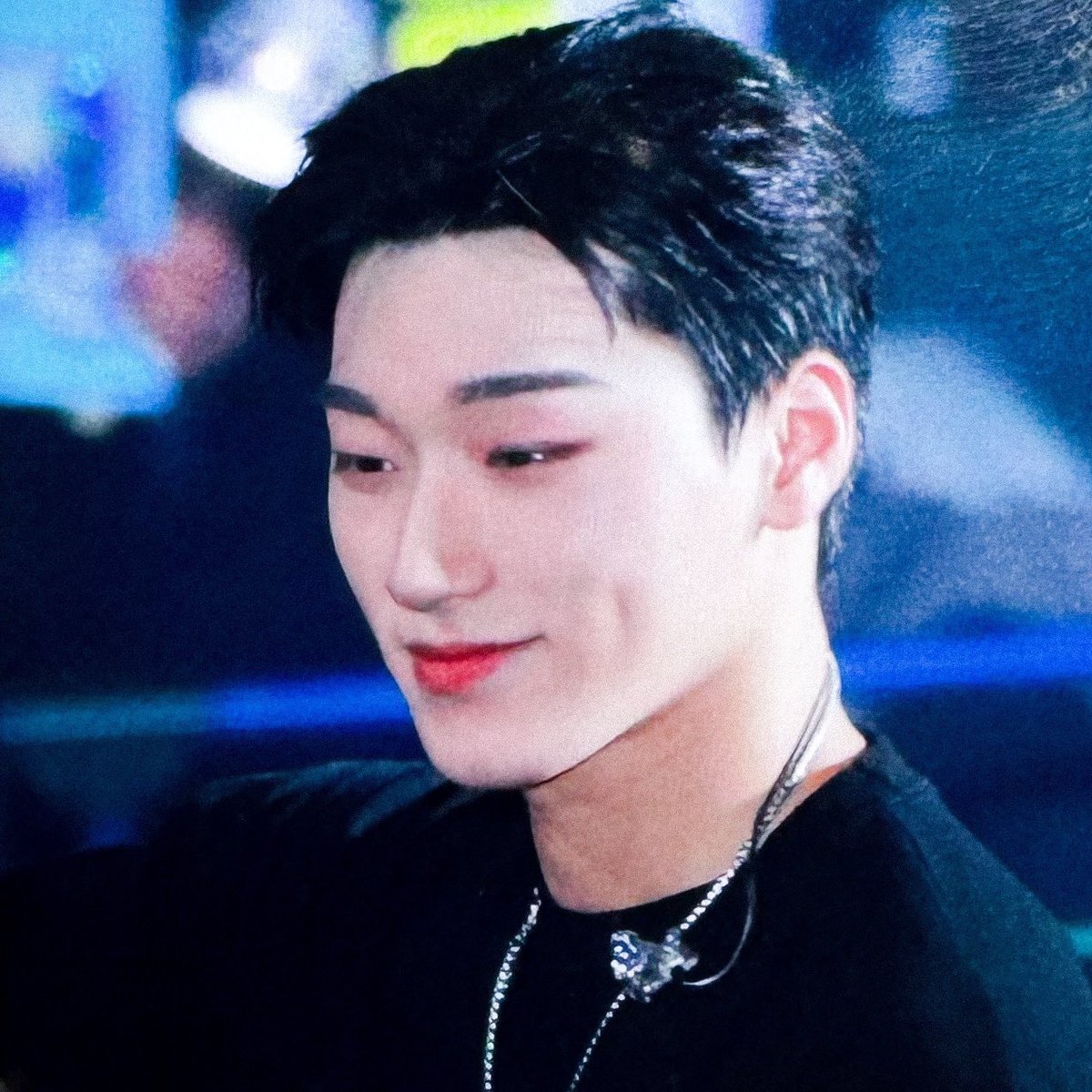 saniethinker's tweet photo. #ATEEZ #에이티즈 #SAN #산 https://t.co/KtTgsCk8LH