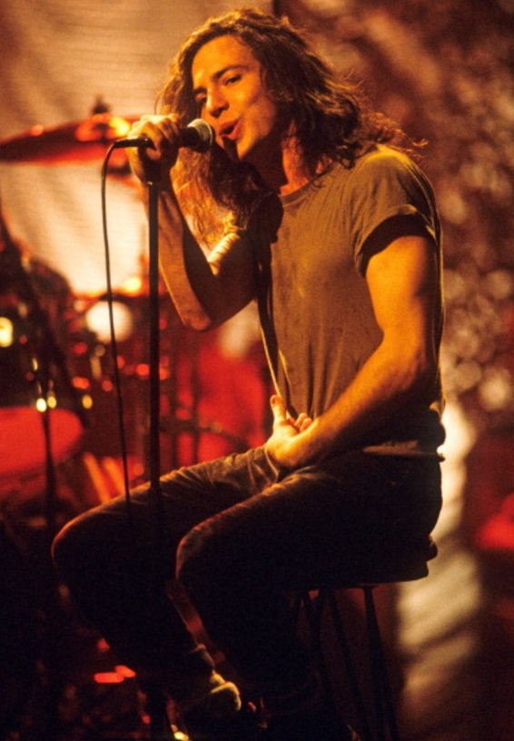 Pearl Jam's MTV Unplugged, 1992 Photo by Kevin Mazur.