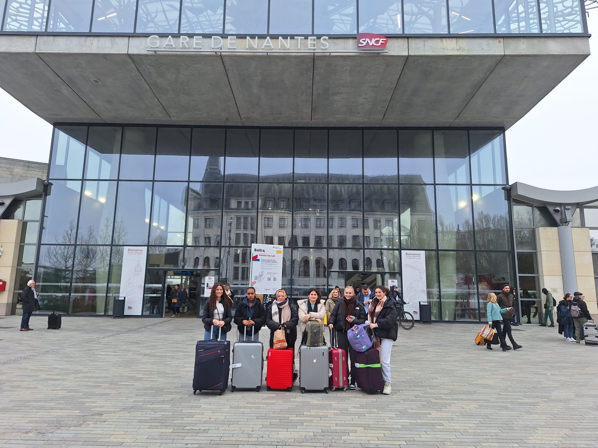 MarysFrenchDept's tweet photo. Our intrepid TY students on their way back to Dublin, after an unforgettable 2 weeks on exchange in France. They were excellent ambassadors for the school @News_St_Marys_B @FranceinIreland @IrlEmbParis #erasmusplus https://t.co/IQjMJn7AR8