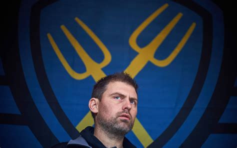 G11Sven's tweet image. Een deel vd #niet-Nederlandse boeren in Europa is nu niet al te blij met de NL boeren. Begrijp ik helemaal na de #staatsinfiltratie (toen en nu weer) via oa Trident-FDF agentje Mark vd Oever... #Code33