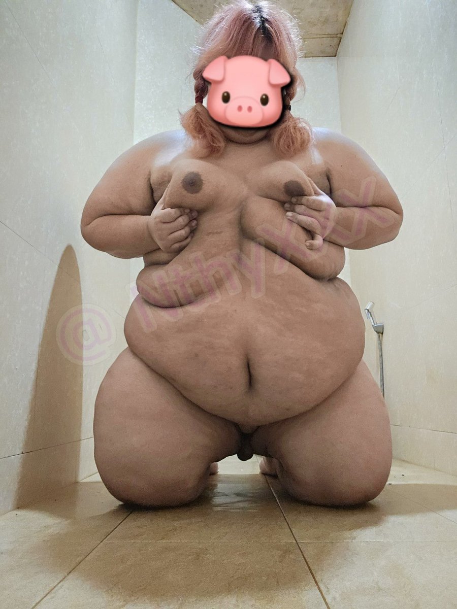 nthyxxx's tweet photo. 🐖 Do you like my body ? 

https://t.co/U7QwQBmloQ ❤️ https://t.co/mE2dc7GUTE