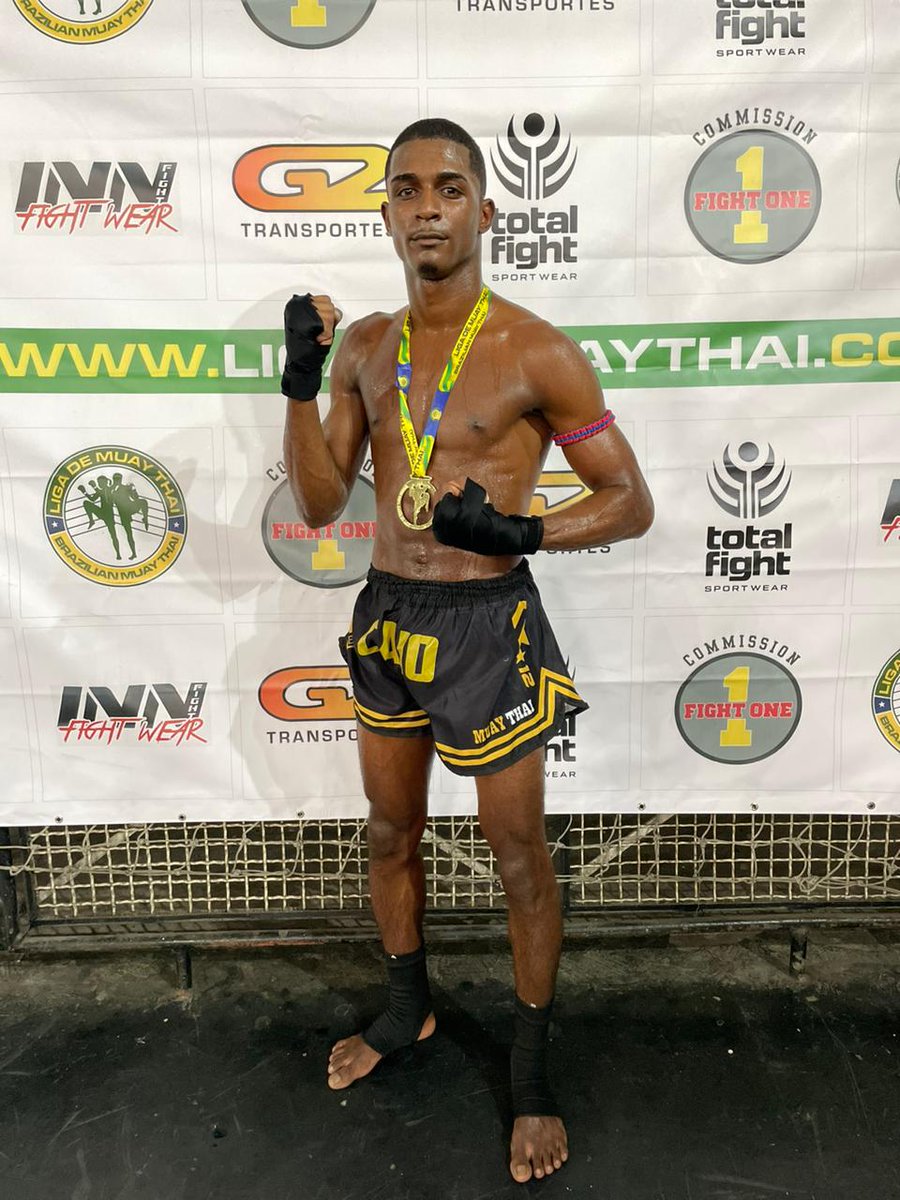 CFellype20's tweet photo. +1 VITÓRIA PRA CONTA 🚀💪🏿🔥
COMEÇAMOS 2024 🚀 https://t.co/QXnrkTw5RZ