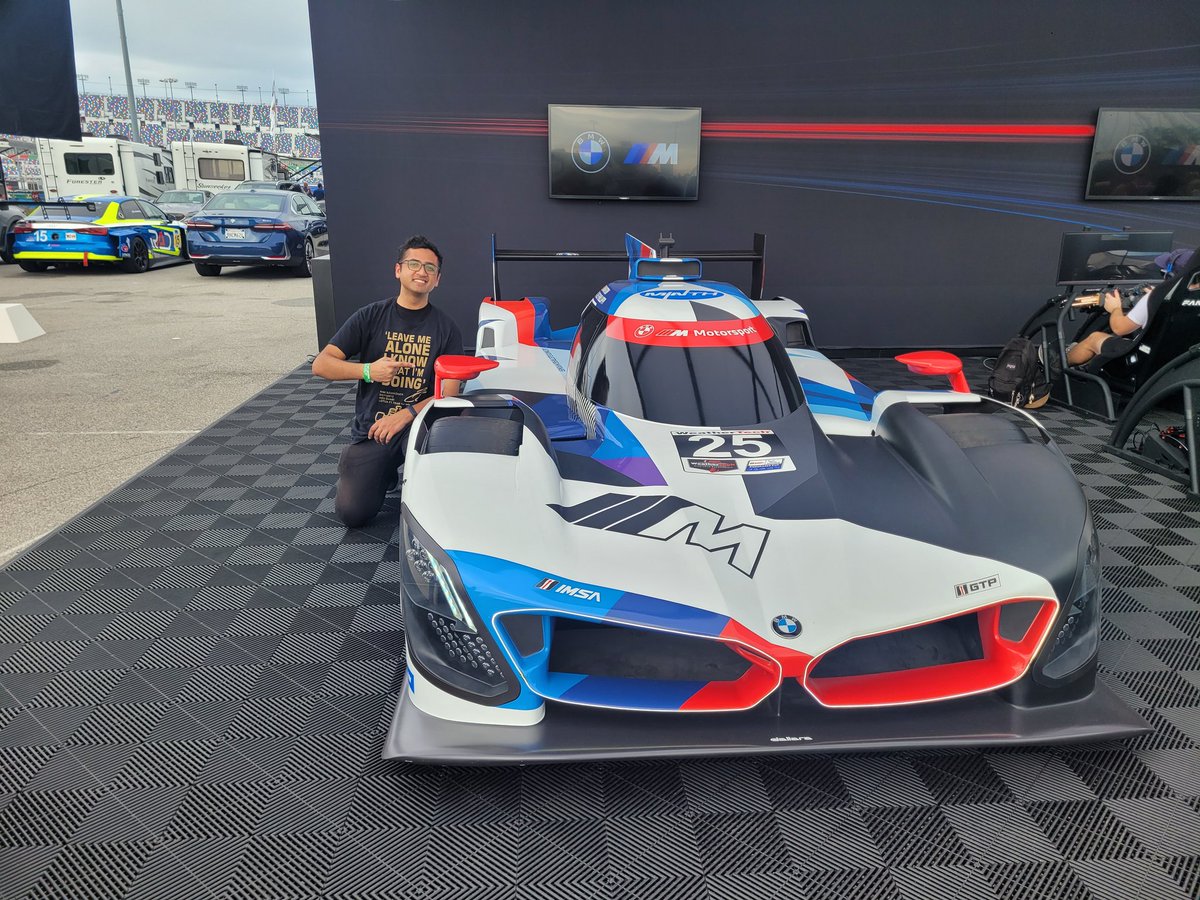VirajAsher's tweet photo. There's no getting away from the 24 hours of Daytona hangover #Rolex24 https://t.co/wvxWYmUU5A
