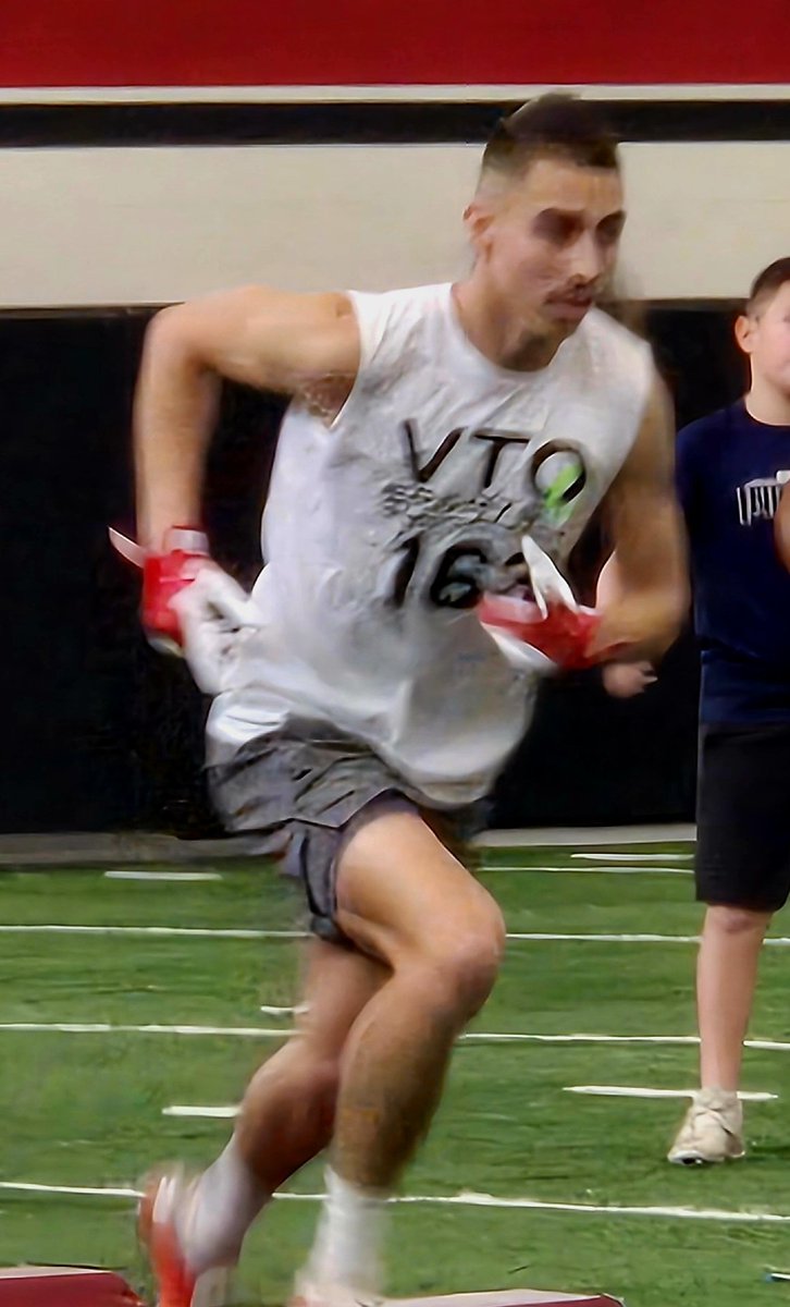 JayinMO74's tweet image. Clocked In...Sunday Work 🏈🔥!! #DualAthlete #OffSeasonWork #SeniorYearPrep @BengalLifestyle @braswellsoccerb