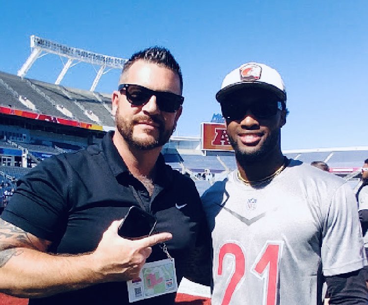 Caught up with some of the Dawgs this week.  <a href="/Browns/">Cleveland Browns</a> #Nfl #ProBowlGames #Campingworldstadium <a href="/David_Njoku80/">Chief David Njoku</a> <a href="/denzelward/">Denzel Ward</a> <a href="/j_owuu/">JOK</a> Wyatt Teller <a href="/carlyteller/">Carly Teller</a> The 
#Browns were everywhere !!