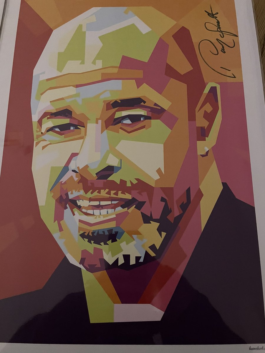 I meant to say thank you to <a href="/homebird_ie/">✨homebird.ie✨</a> for sponsoring a superb McGrath signed print which we gave away to a lucky audience member last night. 

Thank you to Ronan and the team at Homebird

homebird.ie