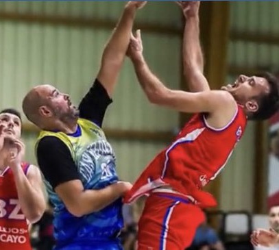 esportsenxarxa's tweet photo. 🔊 #LigaEBA | @MarcManes, jugador @cbcastelldefels: "Normalment el @cbroser1933 sempre posa problemes a tots els equips. Si volíem estar amunt havíem de treure aquest partit. La lliga està molt igualada i Roser està competint sempre fins al final" #Enjoc ràdio 👉https://t.co/aRI1oQA3KT