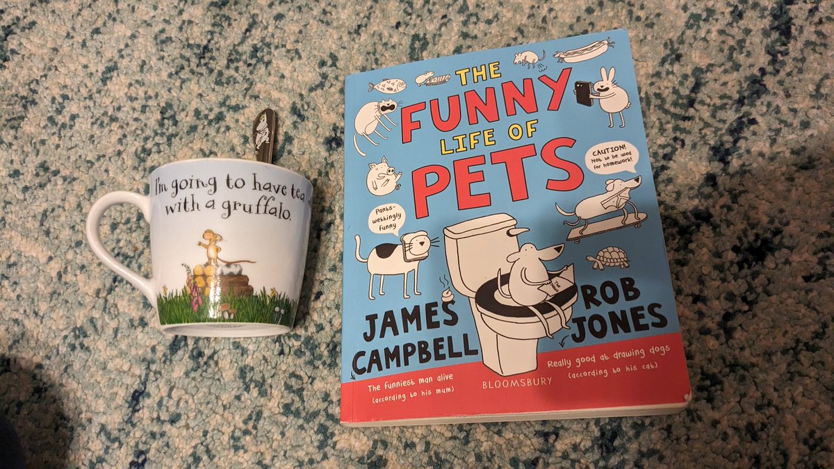 Taylor81L's tweet photo. Kaitlyn has been reading to Harley and Pip, they are all enjoying this book. @Beaumontprimary @BeaumontYear6 #thefunnylifeofpets https://t.co/QFw2Z2RAQB