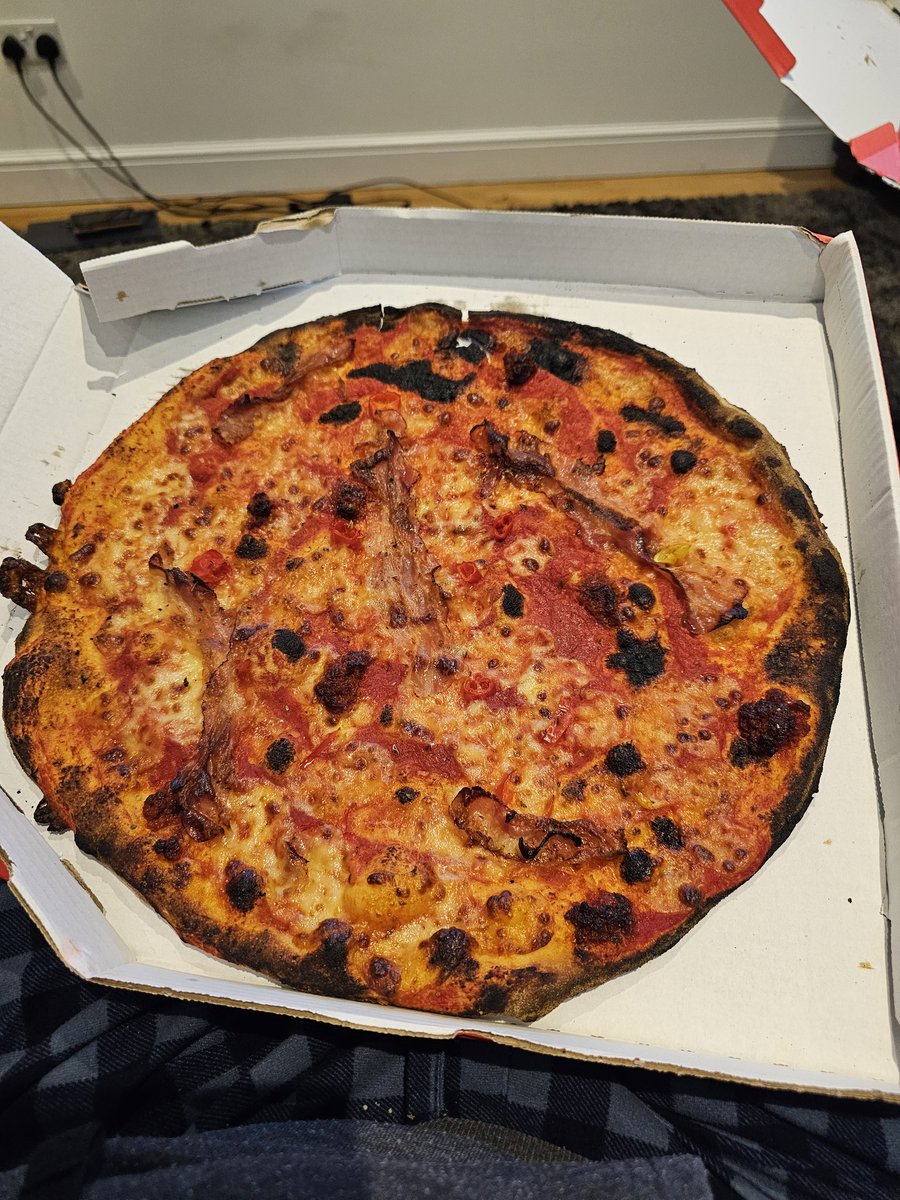 Flob69's tweet image. .@PizzaExpress really appalled and disappointed with your Pizzas tonight. Just got 2 delivered and they're both burnt. Not sure how they even were allowed to leave the premises like that!😡😡😡😡😡