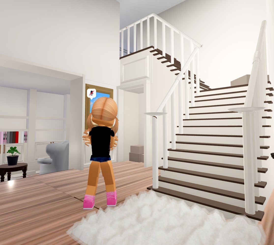 I have recently been working on the inside of my dorm, and it's starting to feel like home.. 🧳

#ROBLOX #royalehighadvent #royalehighconcepts #royalehighglitterfrost #royalehigh #royalehighdorm #royalehighdormtour #royalehighcampus3