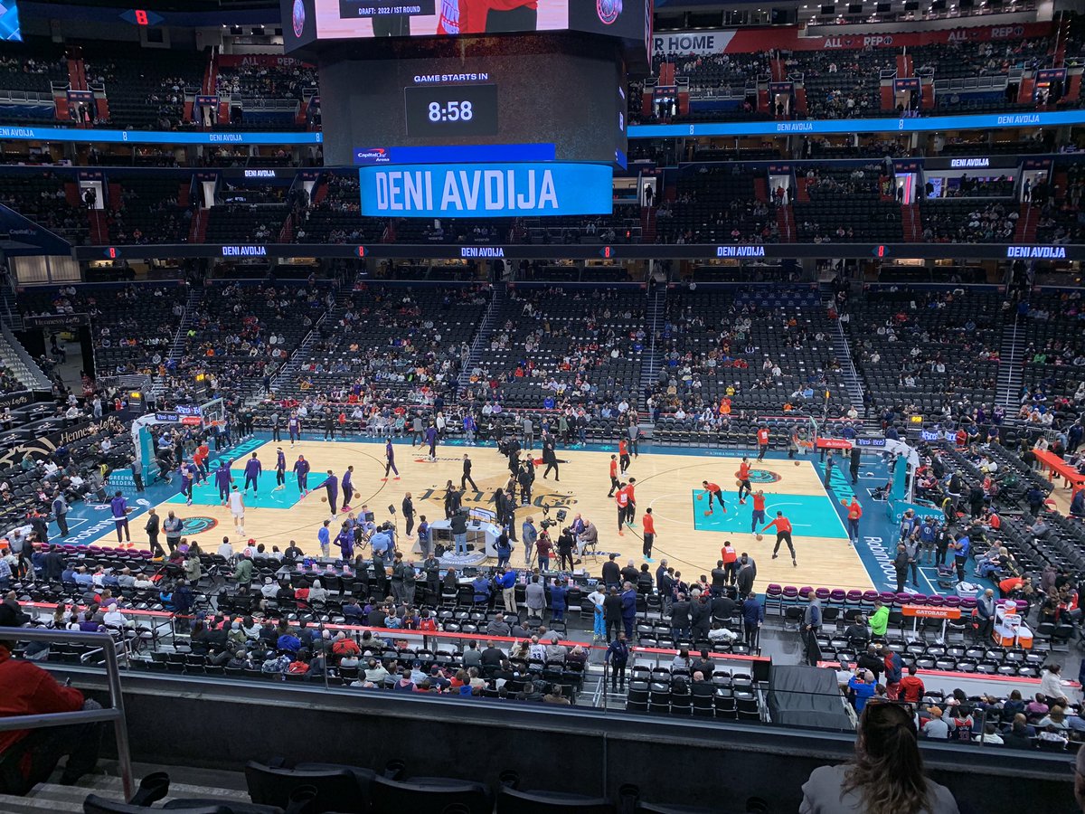 martinkbh's tweet photo. @TV2NBA @TV2PLAY @BildeTV2 @Wang34 Klar indefra Capitol One Arena! https://t.co/TbWywFb6p1