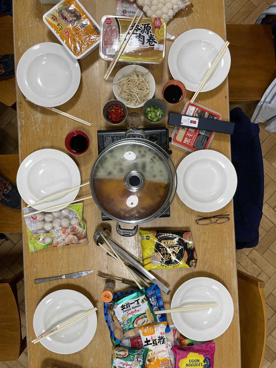 The ICOM (international community of Monkton) hotpot night was a real success! Over 50 students shared delicious food together 😋 @MonktonBath @MonktonSenior