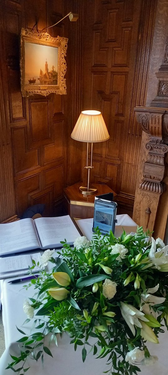 David Hodgson tweet media