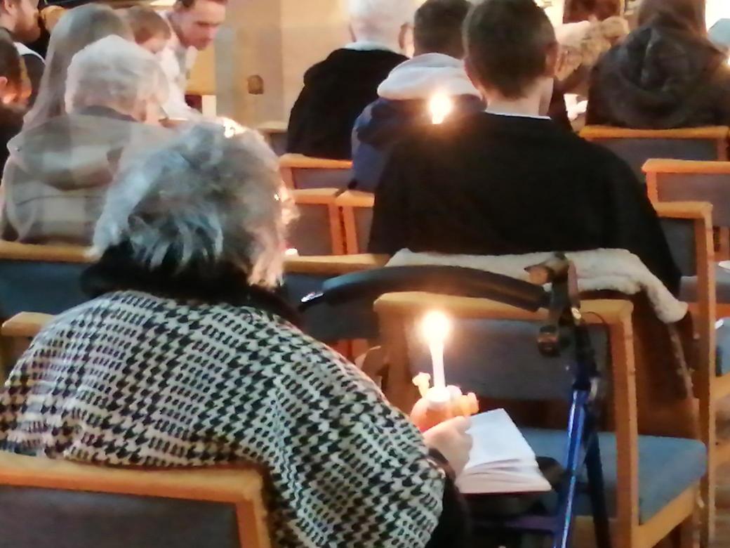 🙏 We all had a wonderful time at our Christingle Service this morning, led by our children. 'Christingle, Christingle shine out in the night, to kindle among us that marvellous light'🕯️@cofelancs