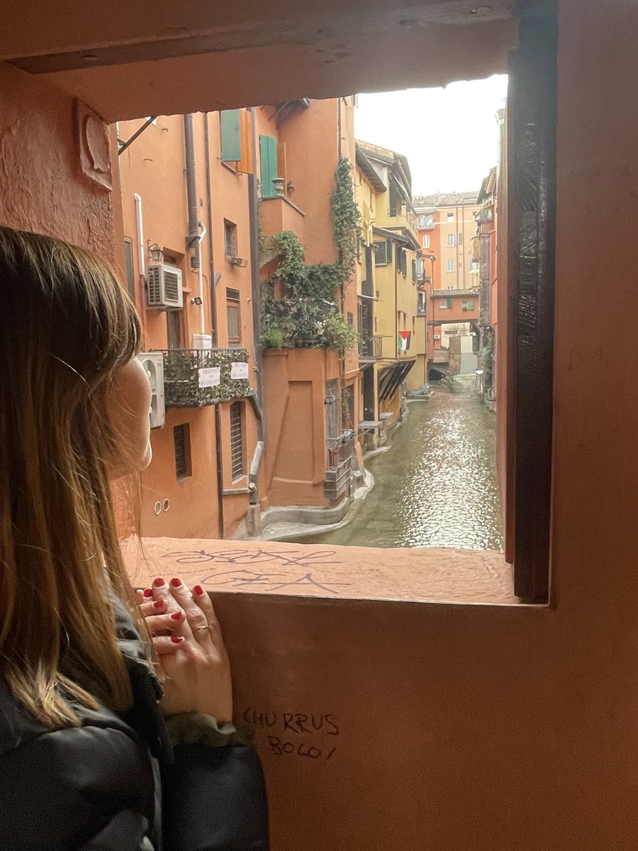 iremingui's tweet photo. 🇮🇹 Great start of my Erasmus+ training in Bologna. Lovely people from all over Europe. Walking tour &amp; Italian food tasting. Looking forward to learning about preschool education. @EUErasmusPlus @ErasmusPlusV3 @Valdespartera3 @AMPA_V3 @sepiegob #ErasmusPlus #ErasmusPlusCPIV3 https://t.co/l887CfFABQ