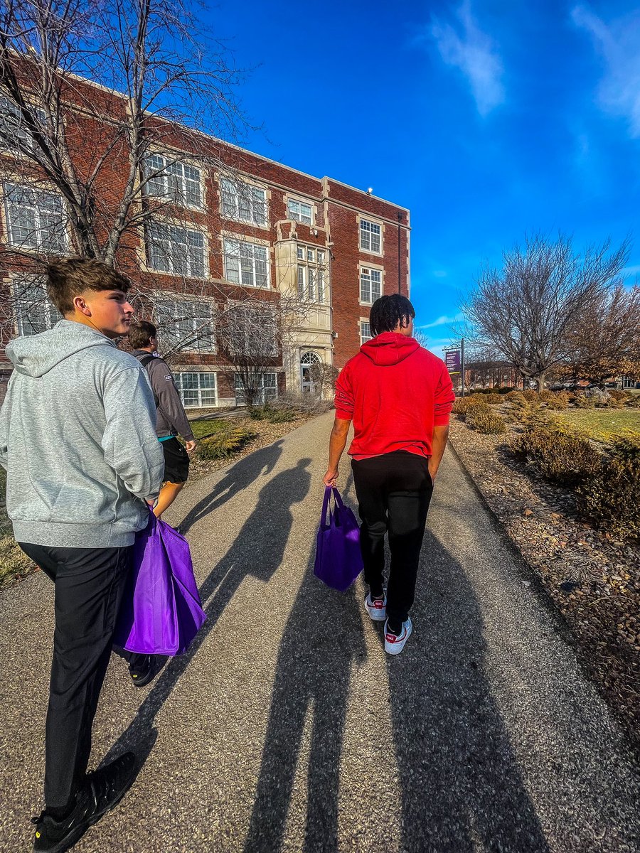 Had a great official visit at <a href="/kwucoyotes/">Kansas Wesleyan Coyotes</a> !!! Thank you @Jones_KWU for inviting me out to the campus, and for the offer!